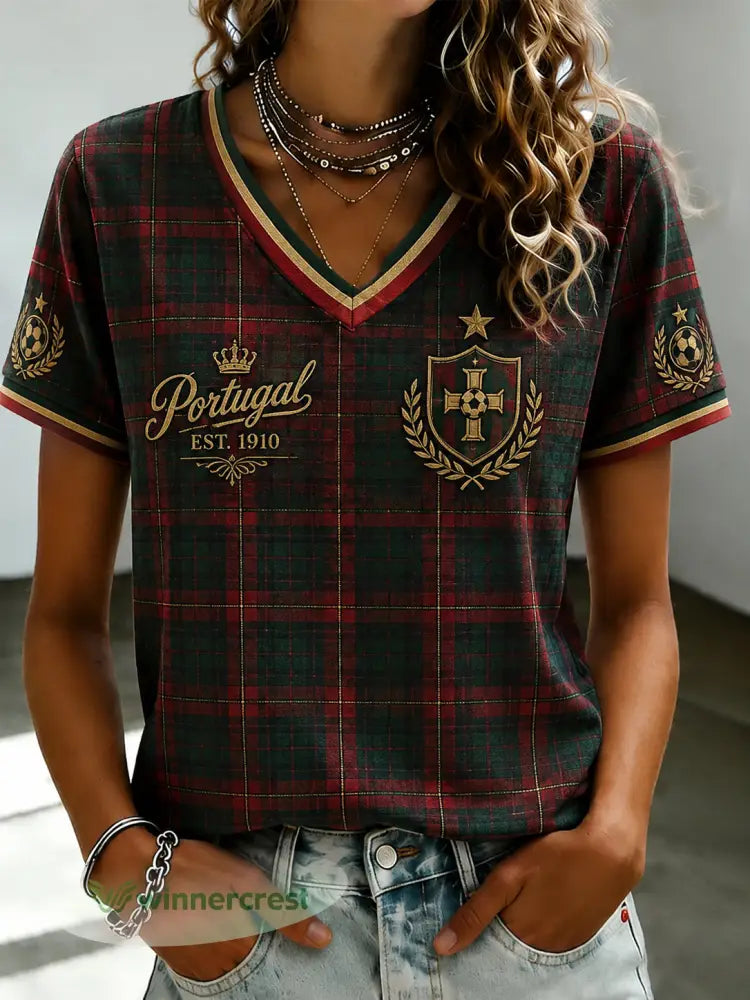 Camiseta feminina de futebol português com estampa e gola em V - como a imagem / S