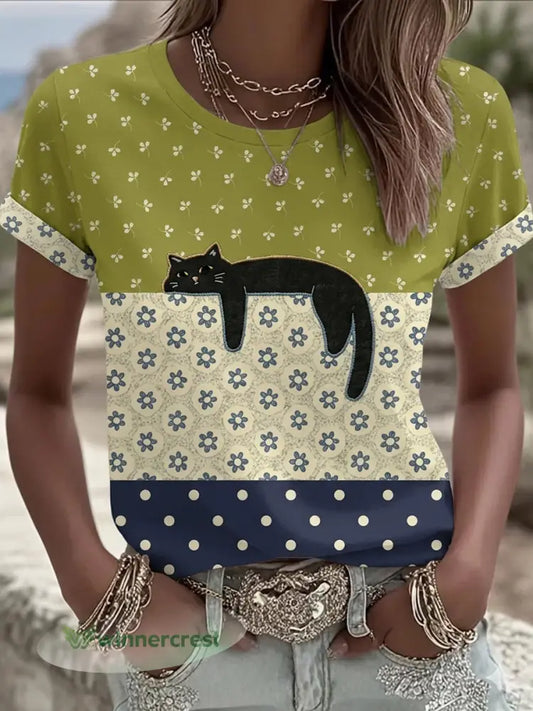 Women’s Black Cat With Floral Graphic Casual Short Sleeve T-shirt - As picture / S