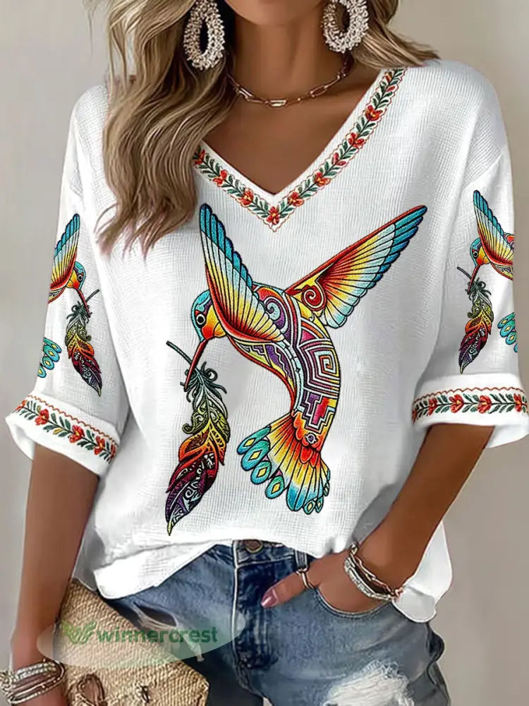 Women’s Indigenous Hummingbird Art V-Neck Tops - White / S