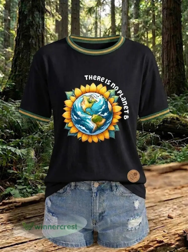 Women’s There Is No Planet B Printed T-shirt - Black / S